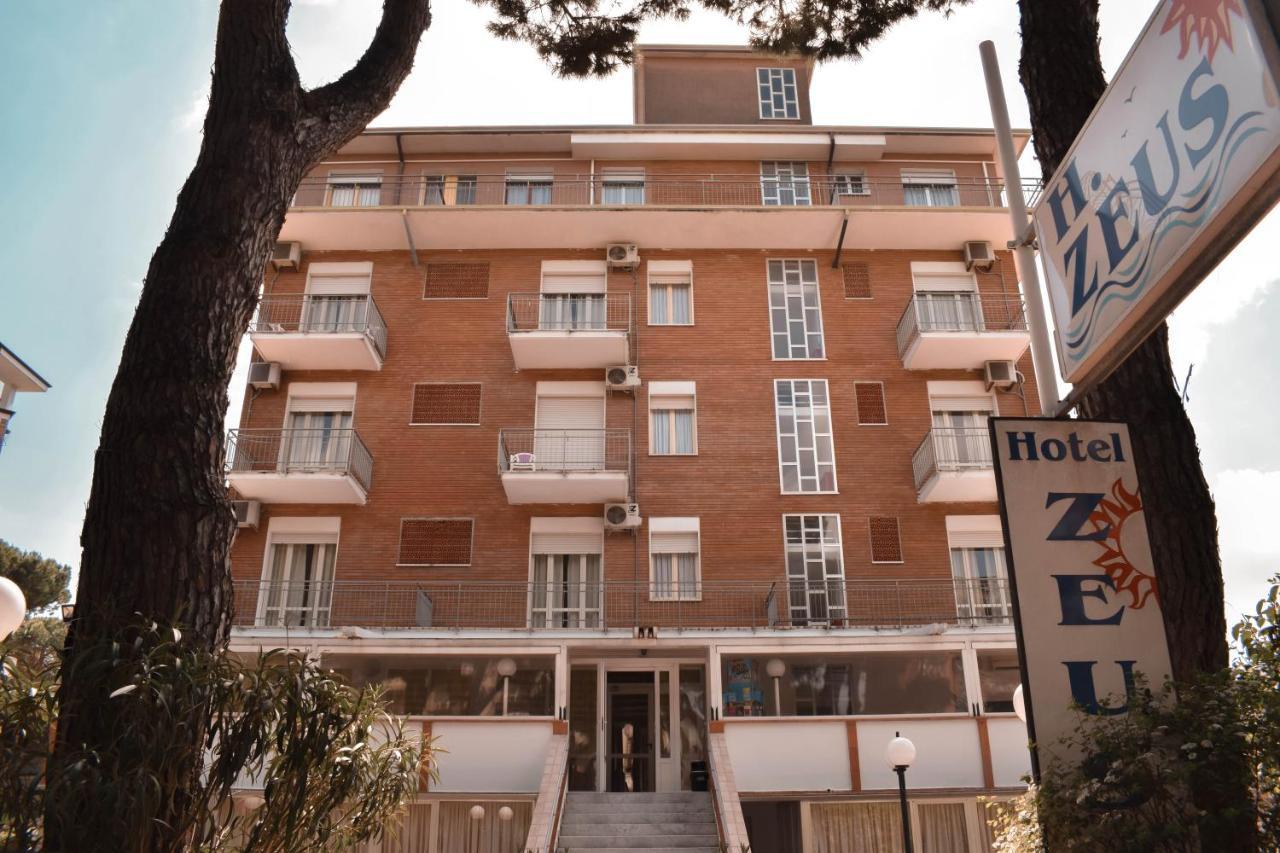 Hotel Zeus チェルヴィア エクステリア 写真